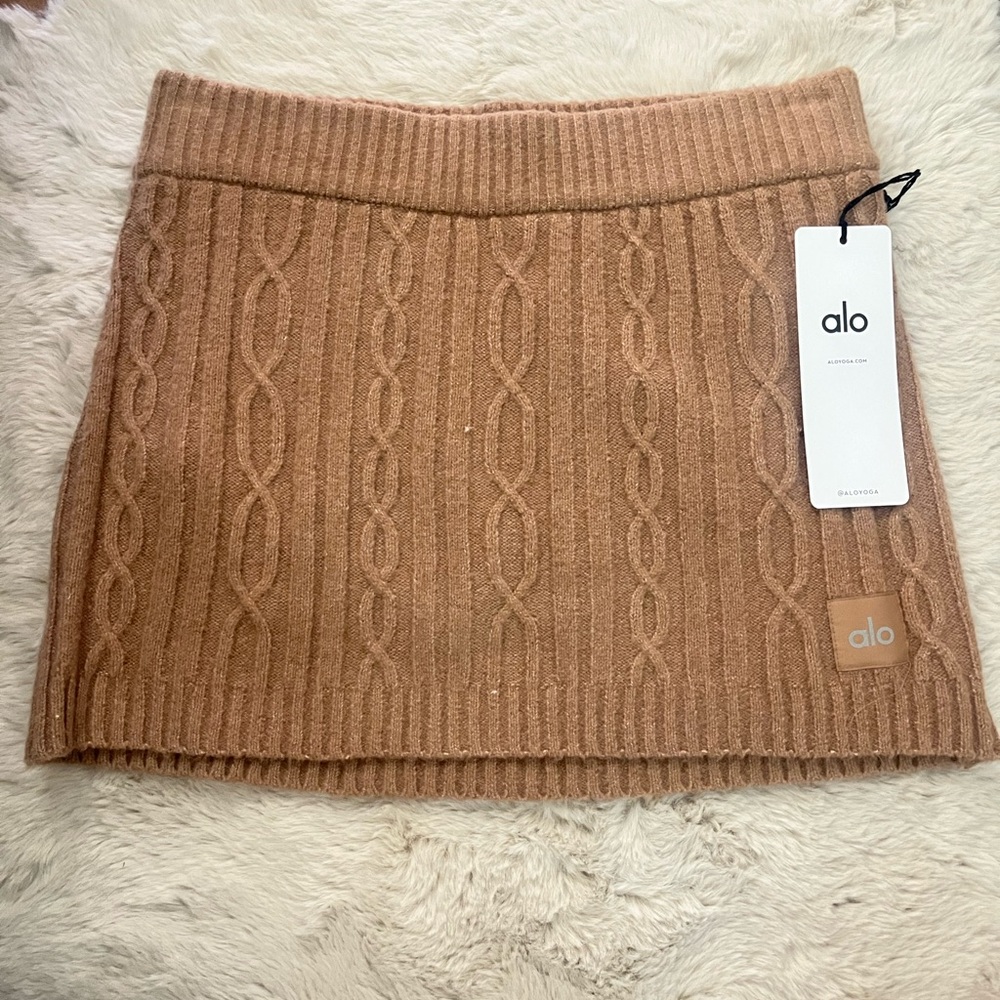 Brand new ALO miniskirt